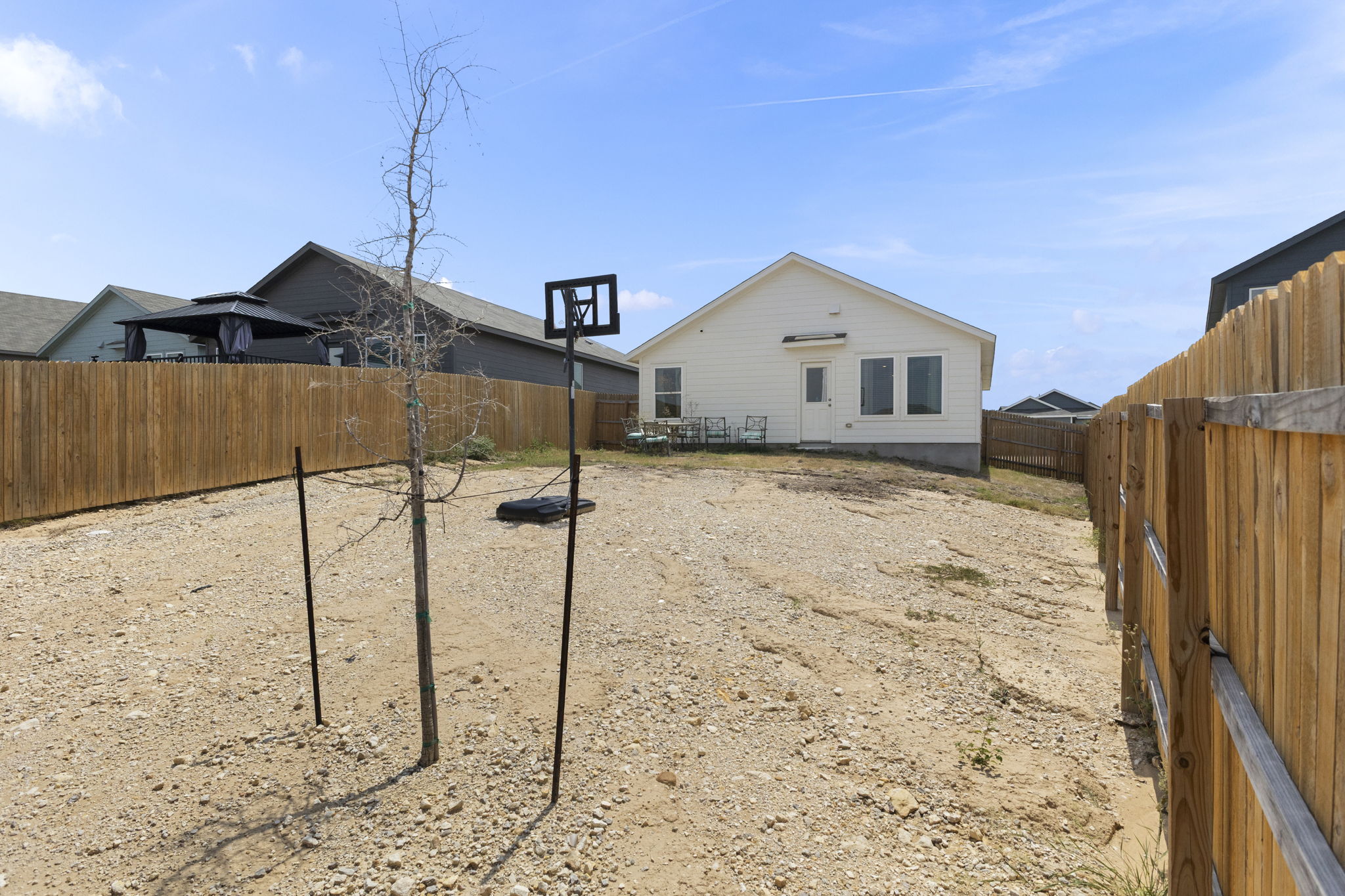  Photo 41