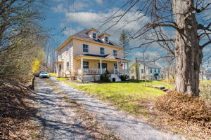  Photo 0