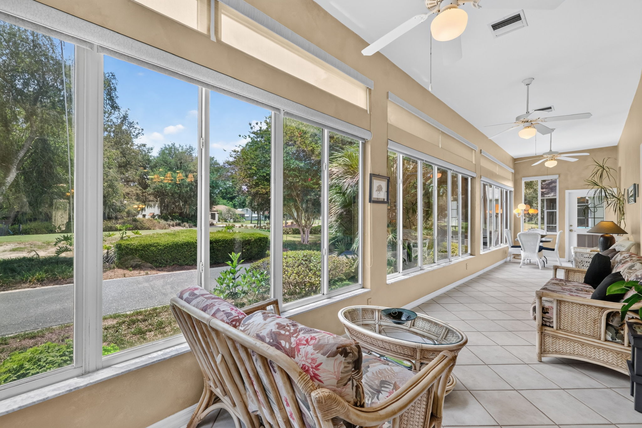 328sf Under-Air Glass-Enclosed Lanai with Golf Front Views!