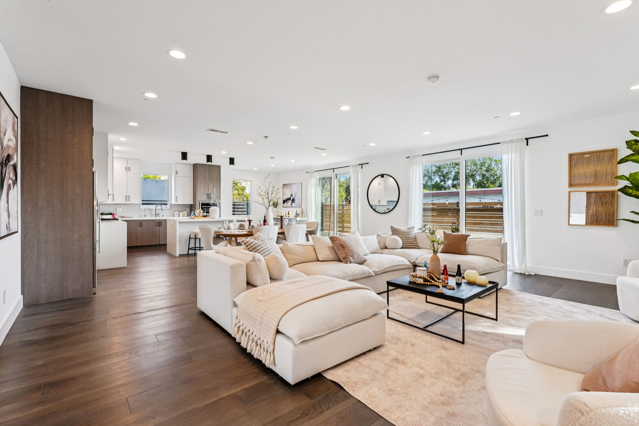 N Commonwealth Ave-S0403-006