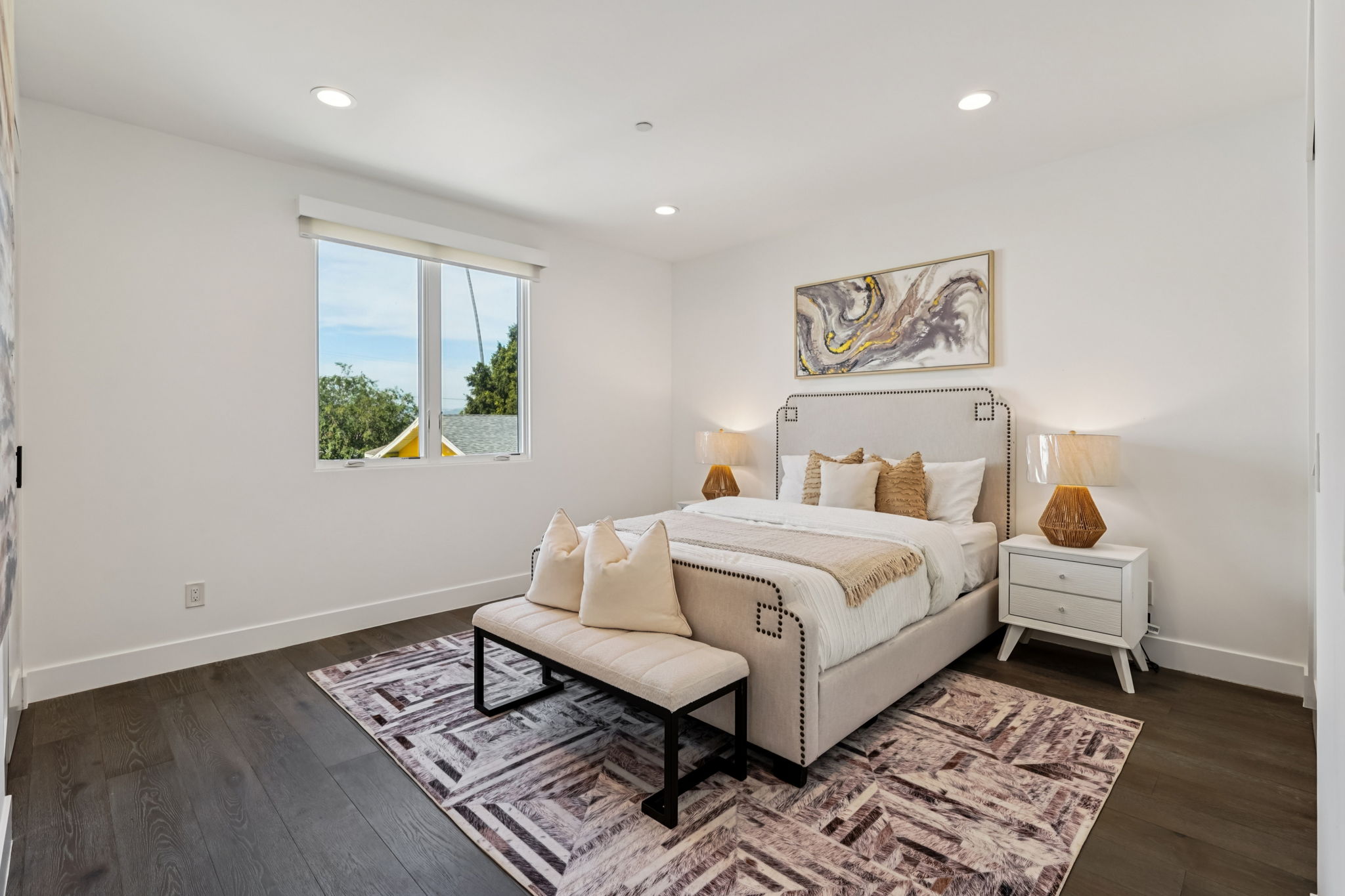 N Commonwealth Ave-S0403-034