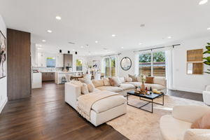 N Commonwealth Ave-S0403-006