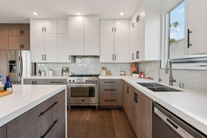 N Commonwealth Ave-S0403-024