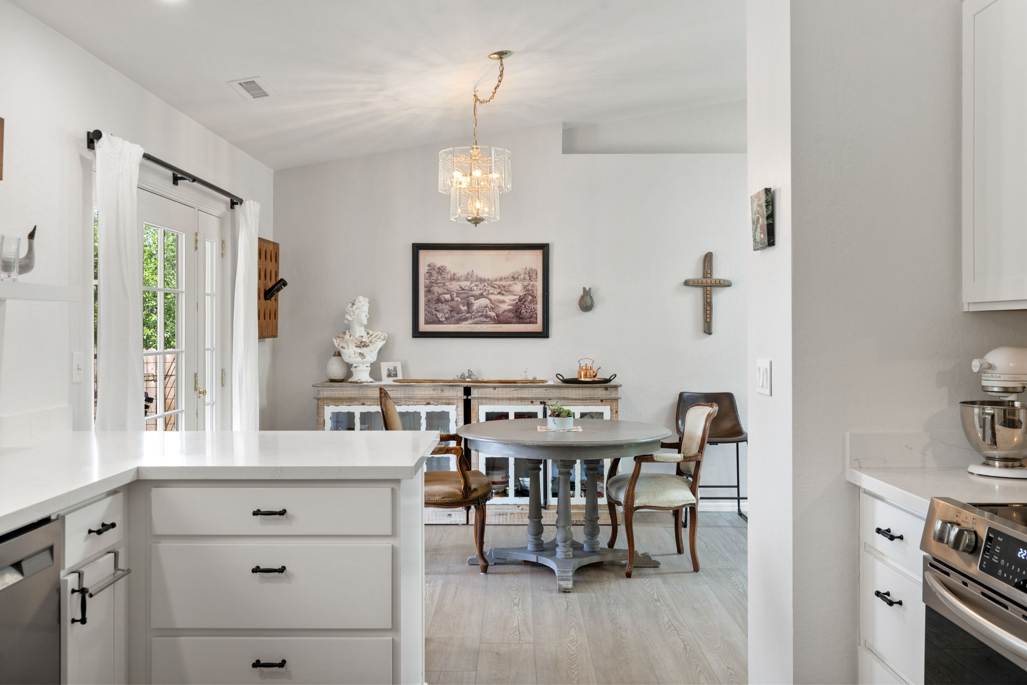 Kitchen to Dining Room
