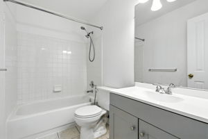  Photo 44
