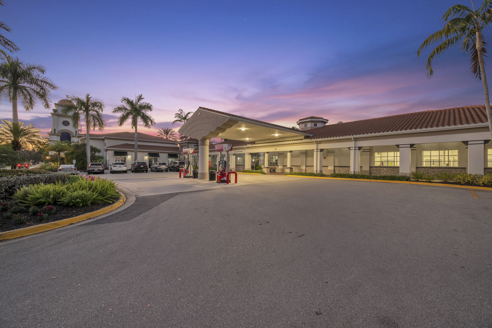 Town Center Gas Station, Salon, Restaurant