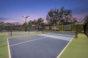 Town Center Pickle Ball & Tennis Courts