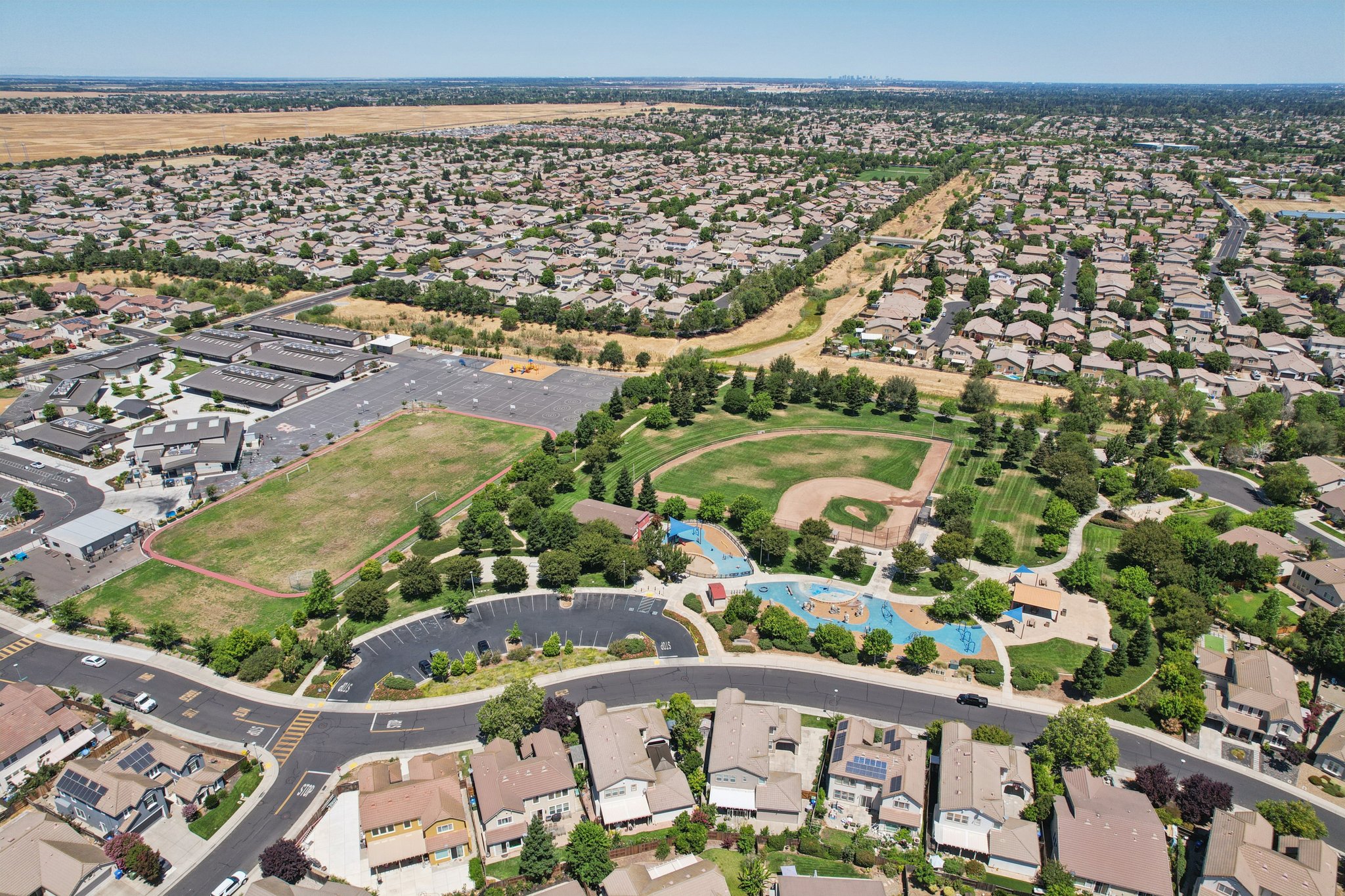 Dorcey Dr-S0907-039.jpg