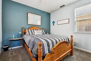 Dorcey Dr-S0907-016.jpg