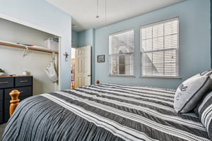 Dorcey Dr-S0907-017.jpg