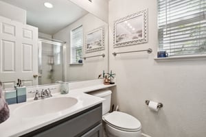 Dorcey Dr-S0907-018.jpg