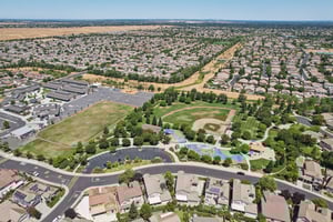 Dorcey Dr-S0907-039.jpg