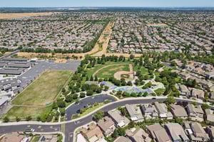 Dorcey Dr-S0907-040.jpg