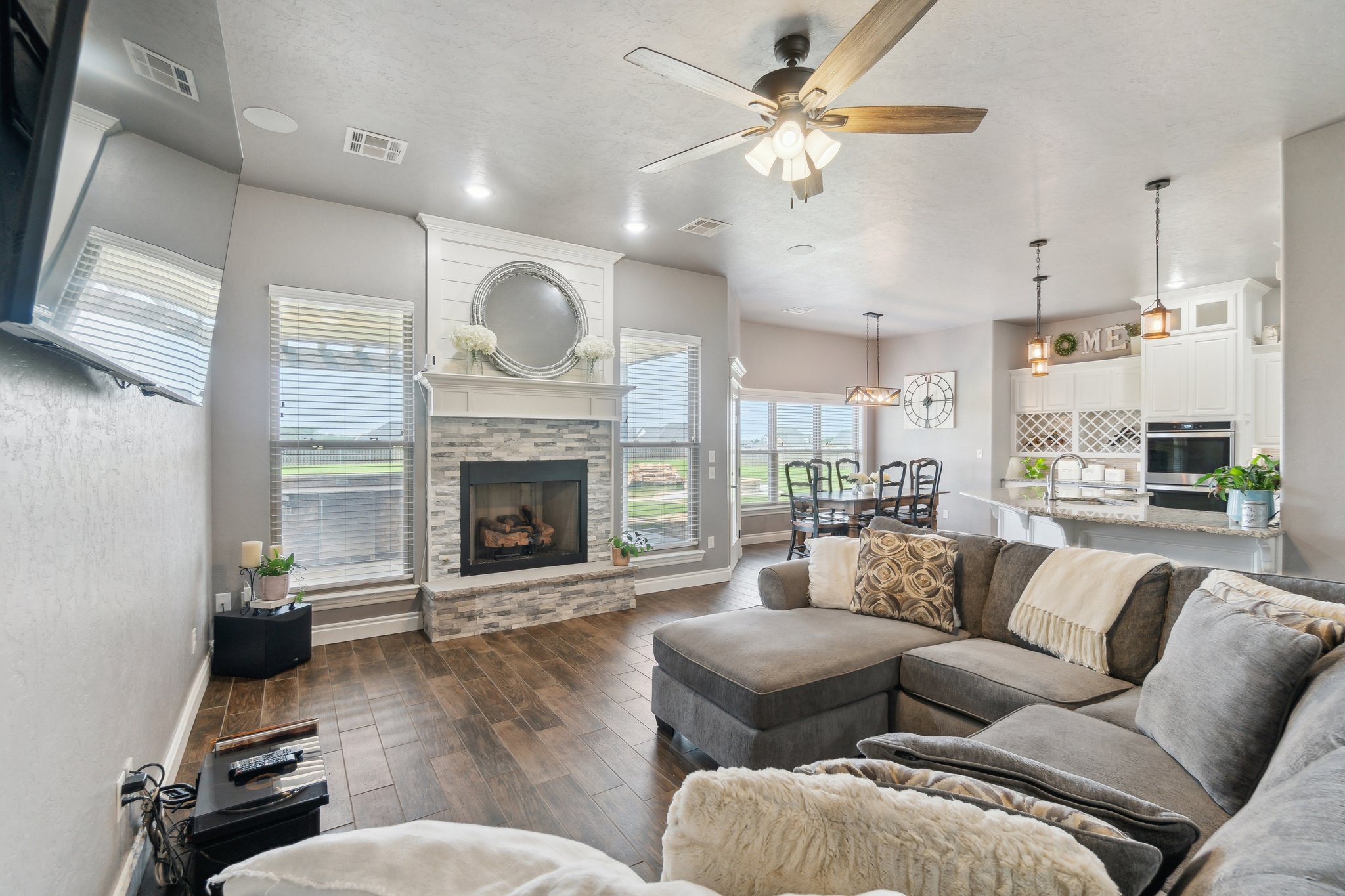 5424 NE Snowy Owl Rd_014.jpg