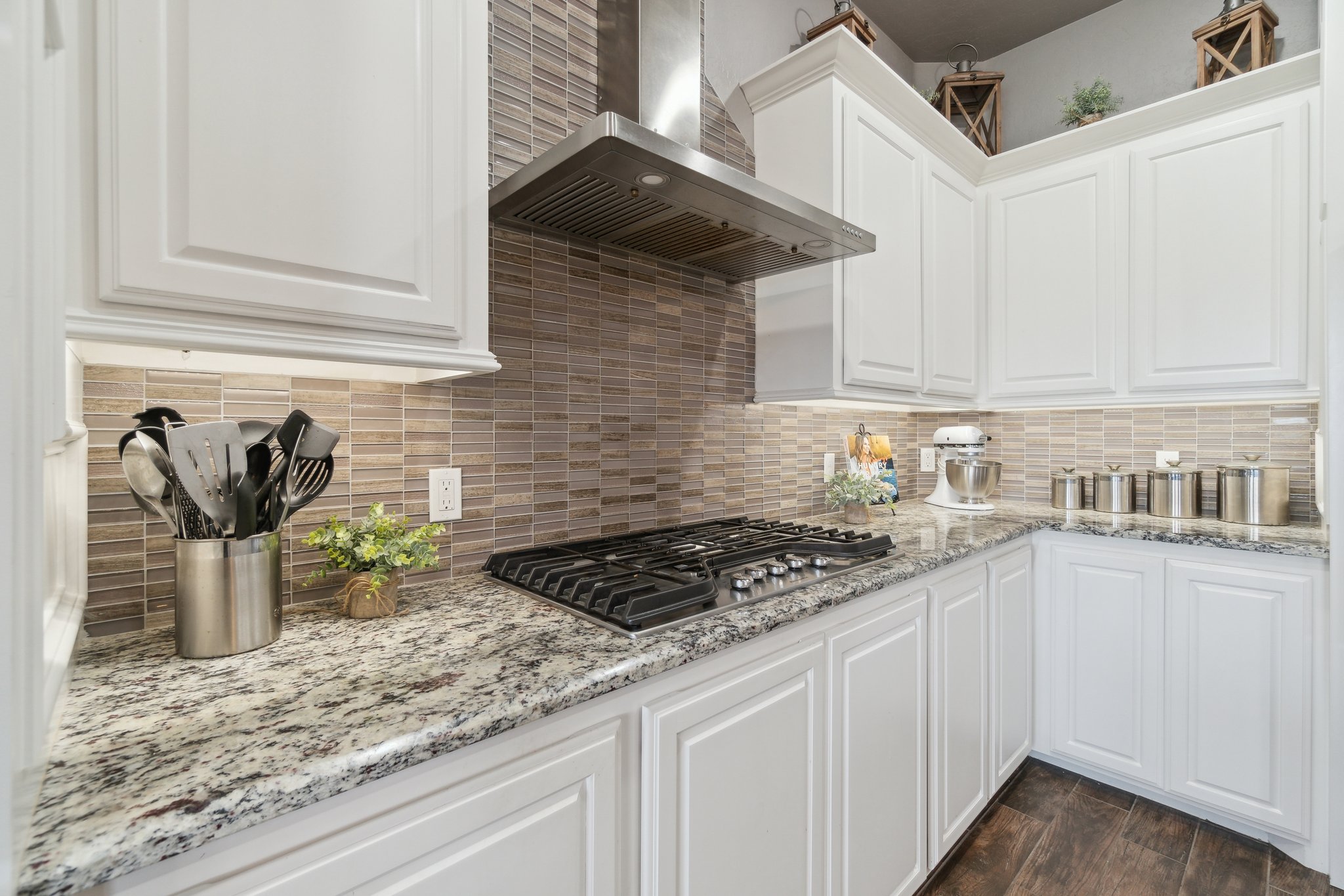 5424 NE Snowy Owl Rd_019.jpg