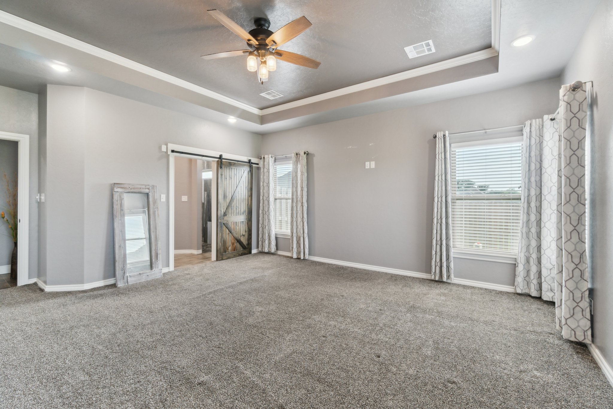 5424 NE Snowy Owl Rd_026.jpg
