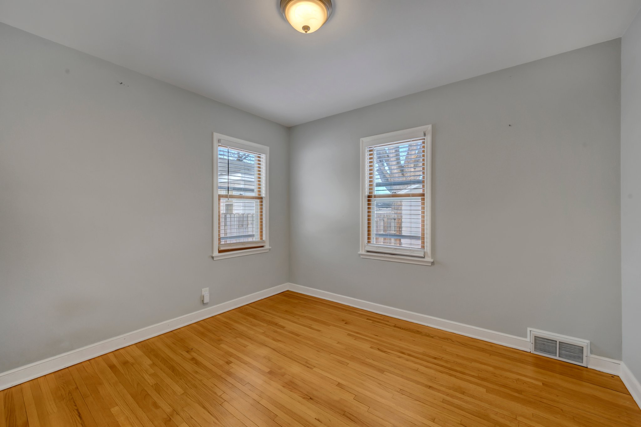 5425 25th Ave S, Minneapolis, MN 55417, USA Photo 13
