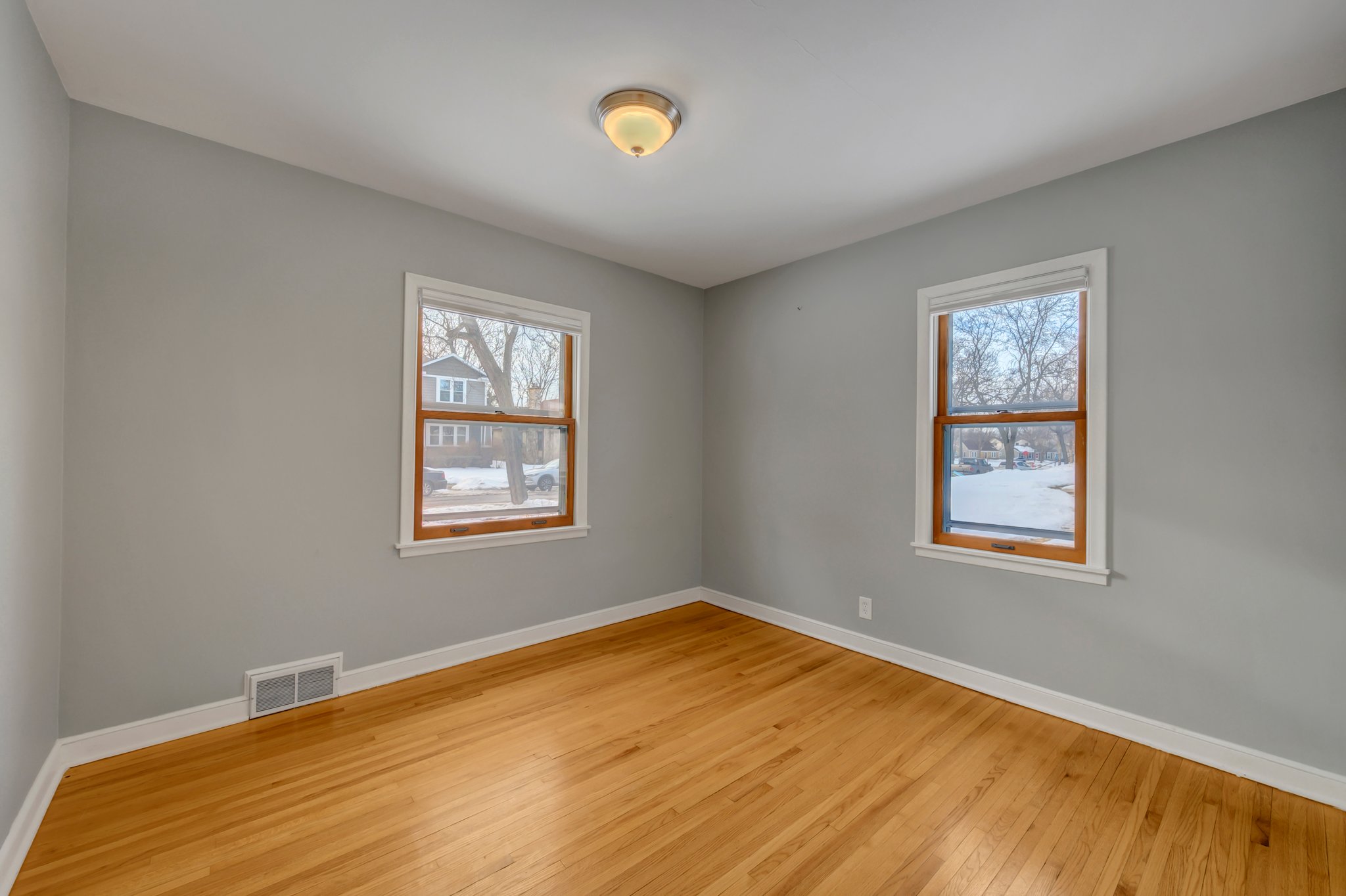 5425 25th Ave S, Minneapolis, MN 55417, USA Photo 12