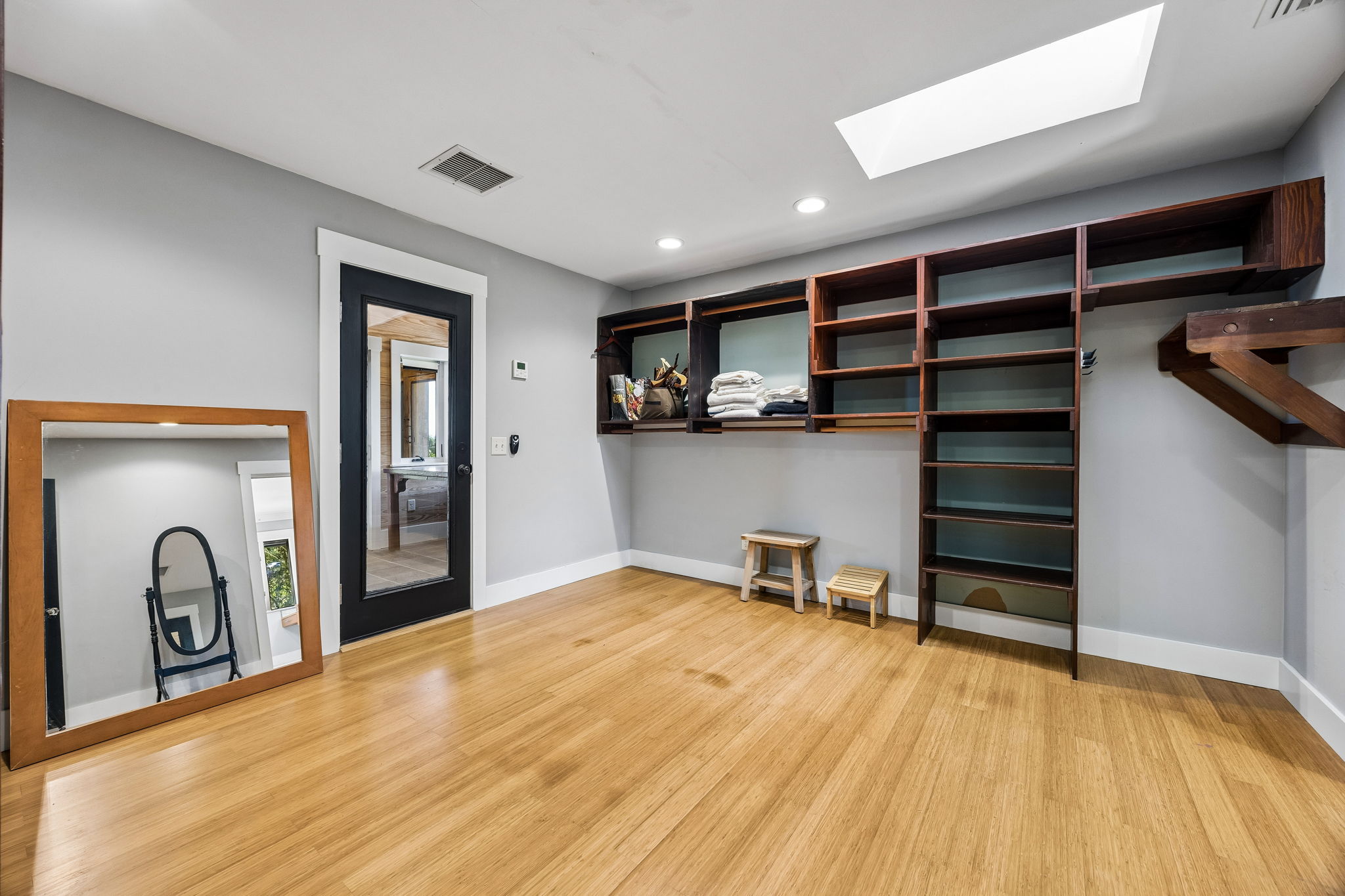 Primary Bedroom Closet