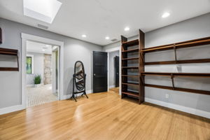 Primary Bedroom Closet