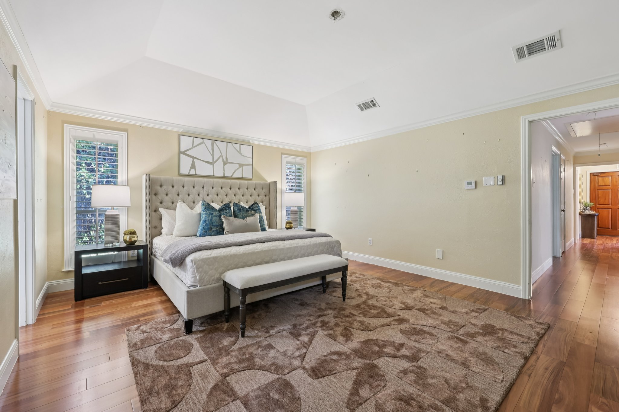 Northmoor Dr-S1210-035.jpg