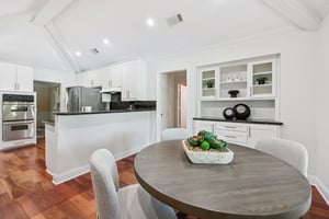 Northmoor Dr-S1210-017.jpg