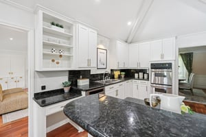 Northmoor Dr-S1210-021.jpg