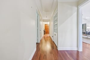 Northmoor Dr-S1210-033.jpg