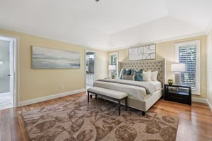Northmoor Dr-S1210-034.jpg