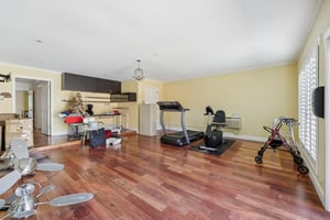 Northmoor Dr-S1210-048.jpg