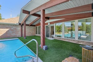 Northmoor Dr-S1210-053.jpg