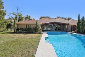 Northmoor Dr-S1210-055.jpg