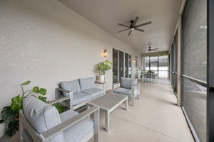 Screened-in Porch