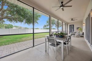 Screened-in Porch