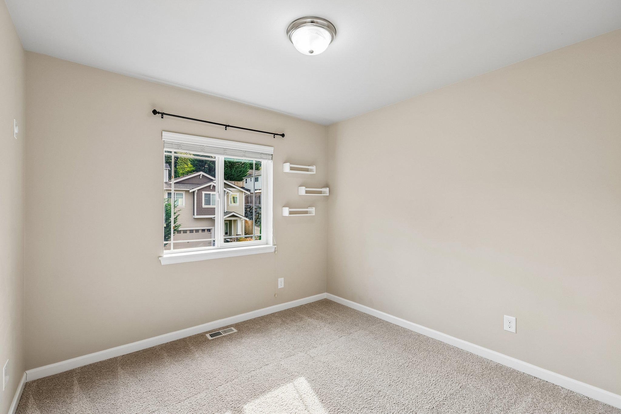 123rd Pl SE-S1410-030.jpg