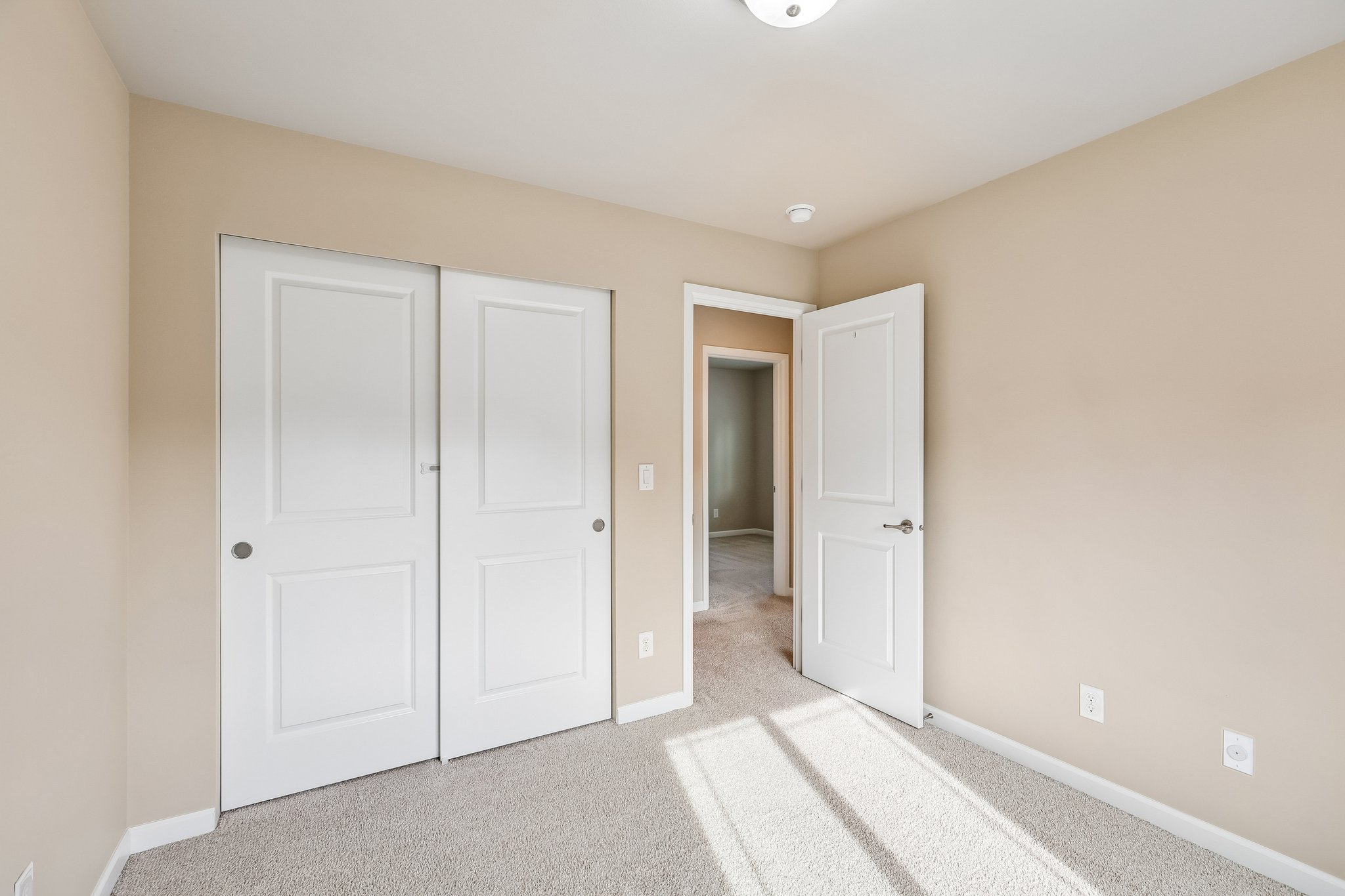 123rd Pl SE-S1410-031.jpg