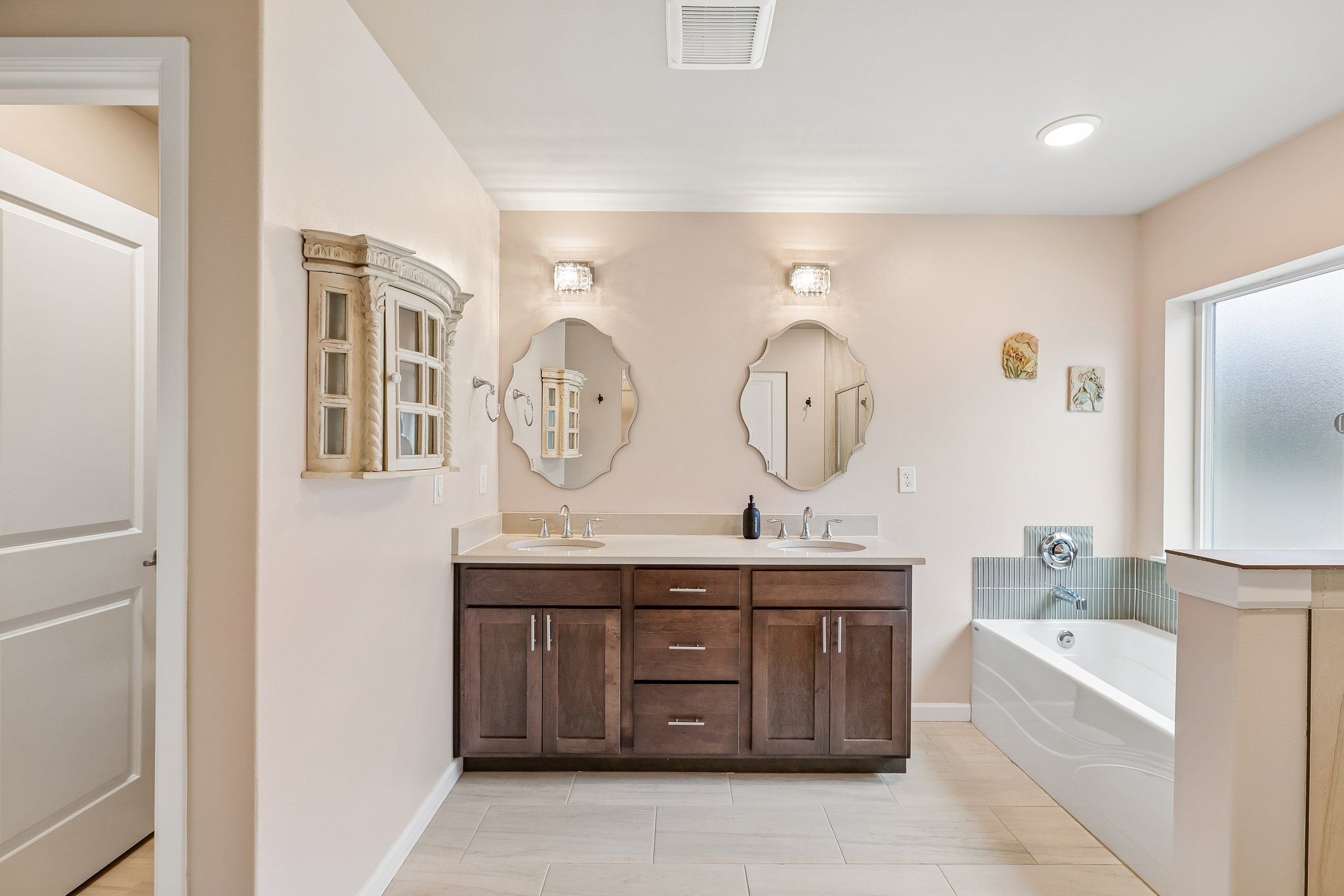 123rd Pl SE-S1410-042.jpg
