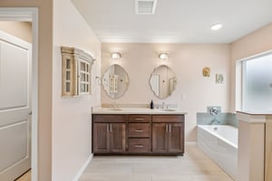 123rd Pl SE-S1410-042.jpg