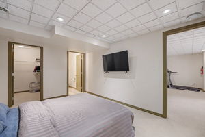  Photo 40