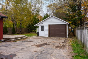  Photo 24
