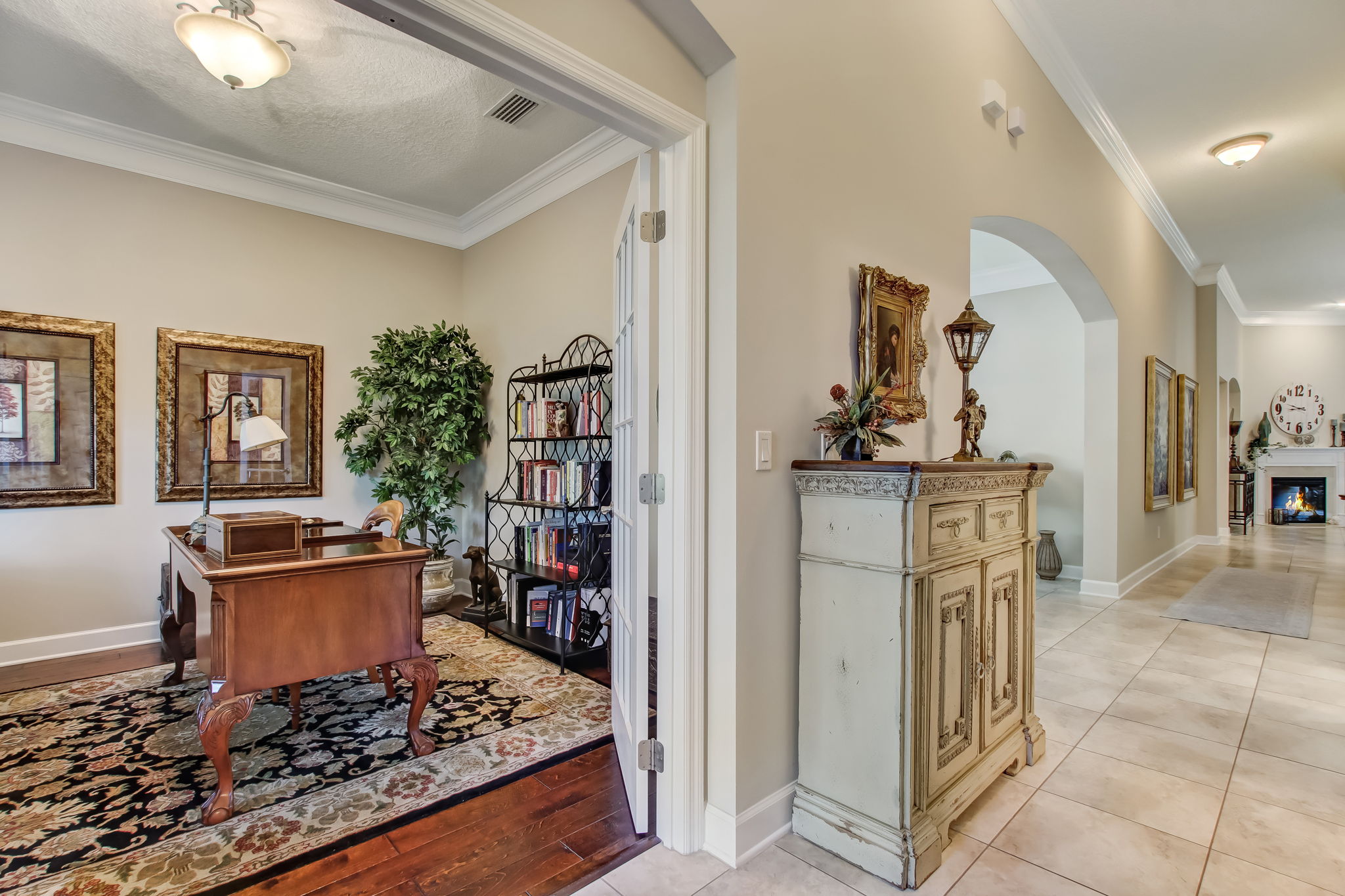 Foyer/Office