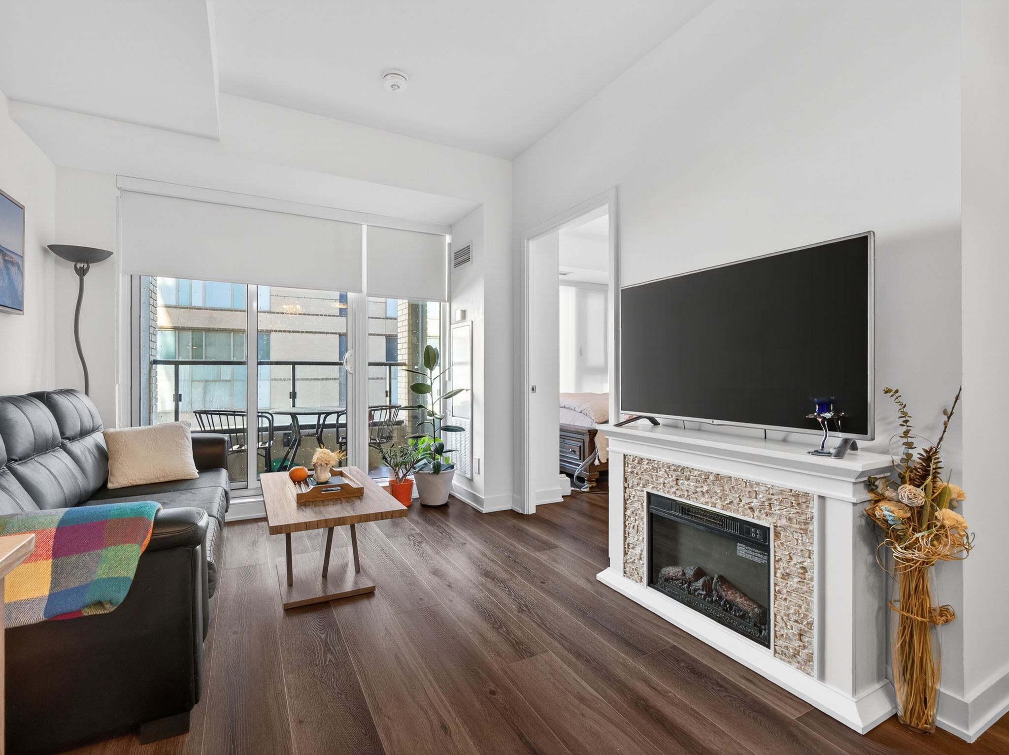 543 Richmond St W Unit 301 Toronto, ON M5V 0W9