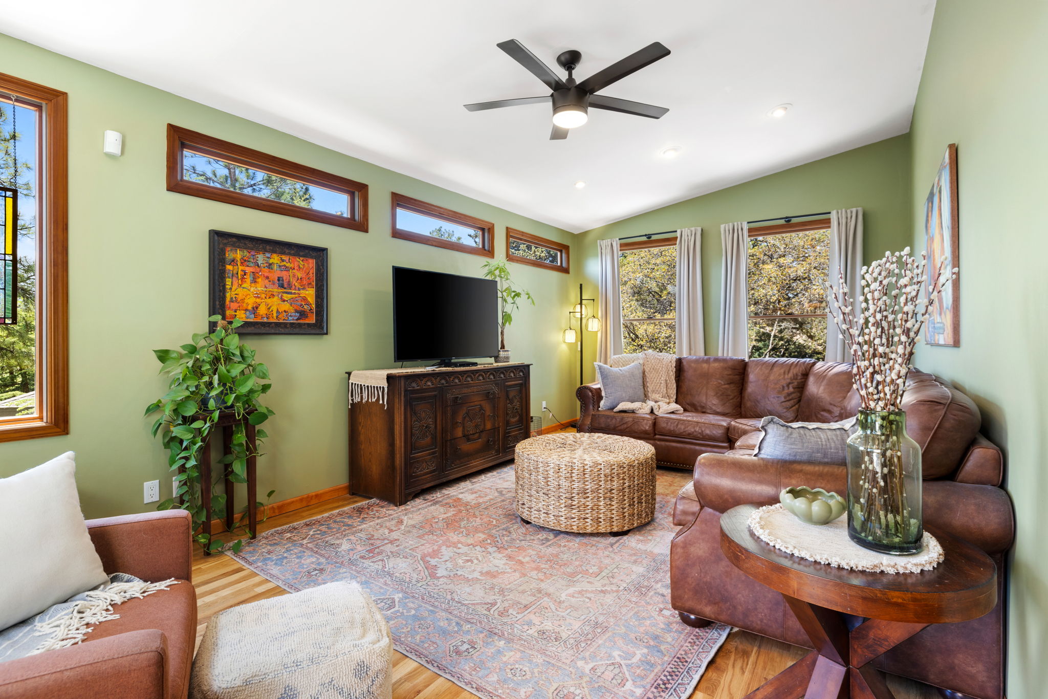 Family Room (3)