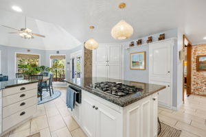 Kitchen (1)