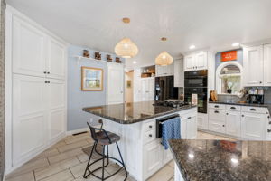 Kitchen (2)