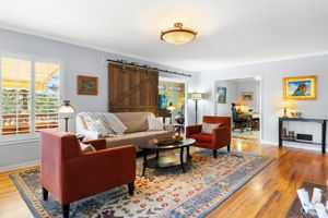 Living Room (5)
