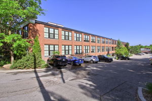  Photo 0