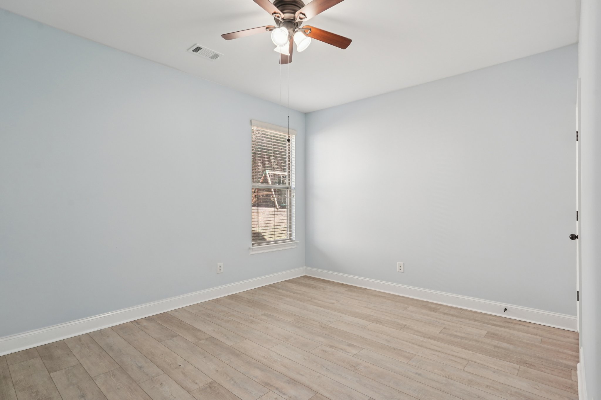 Breckinridge Ln-S2503-032.jpg