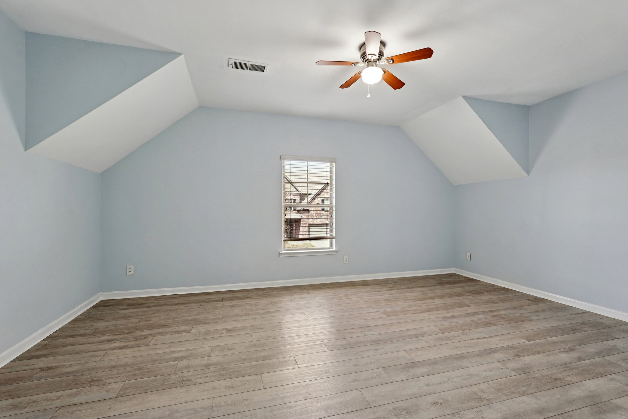 Breckinridge Ln-S2503-046.jpg