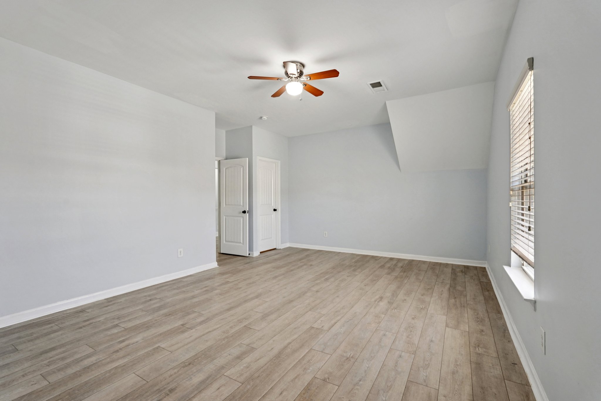 Breckinridge Ln-S2503-048.jpg